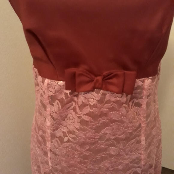 Dress - Picture 3 of 3